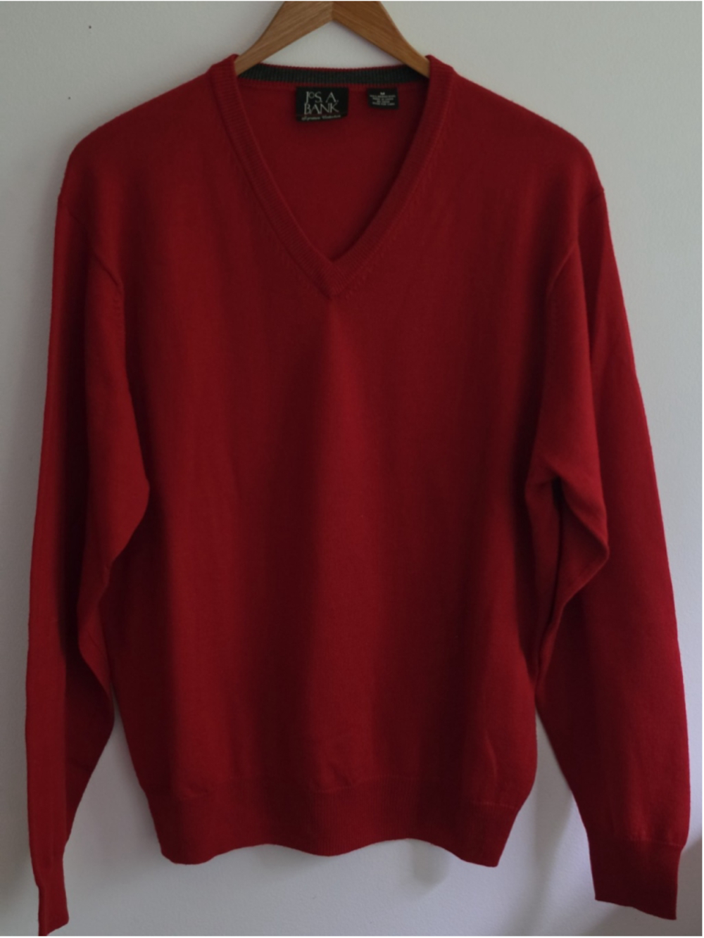 JoS. A. Bank Signature Collection M 100% Fine Italian Merino Wool V-Neck Sweater